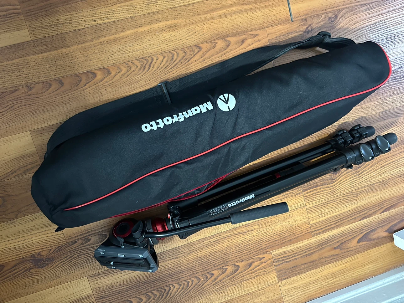 Manfrotto MVH500AH / 755XBK Fluid Video Tripod with head and bag - photo 2