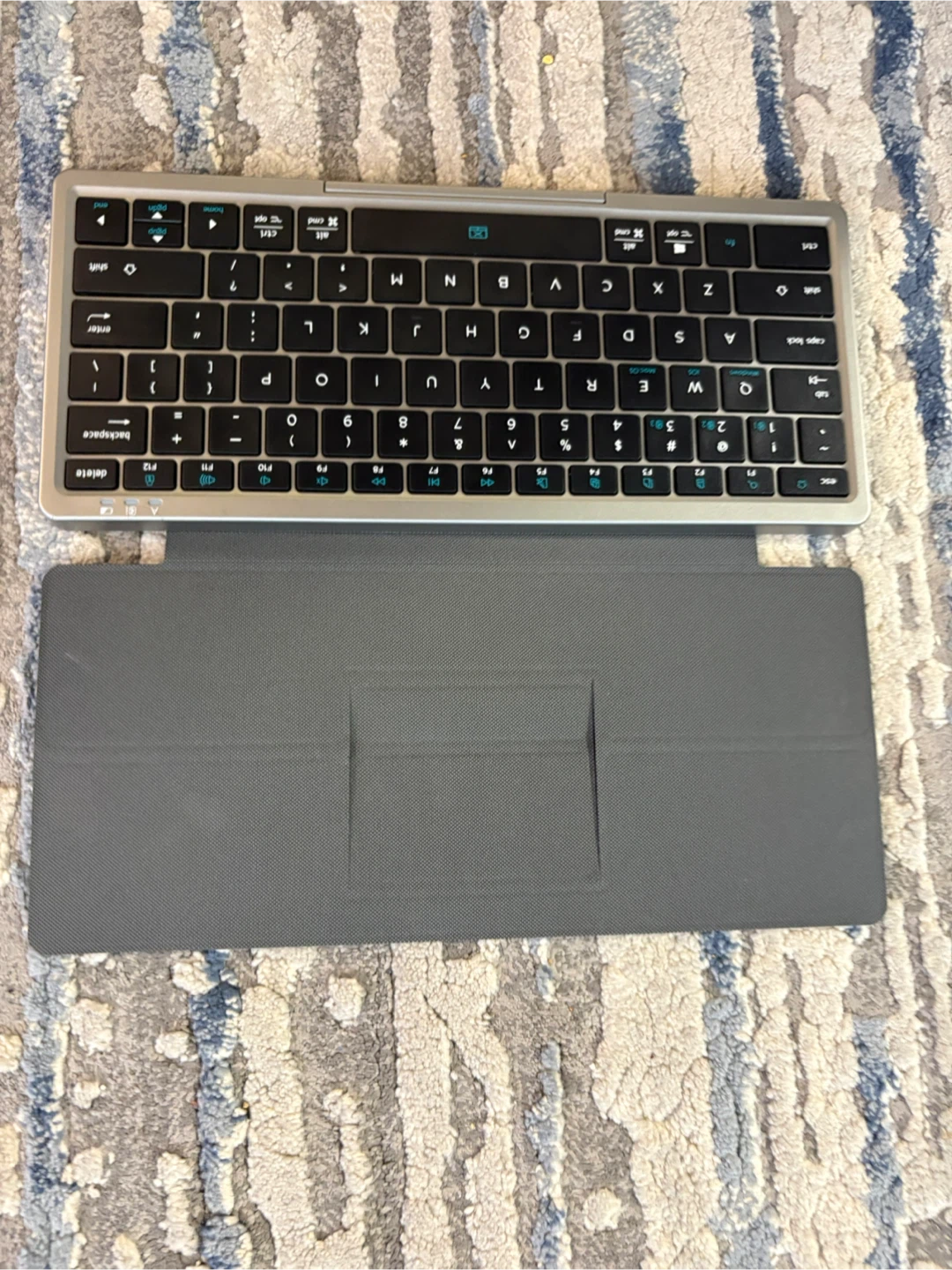 Blupebble Keyboard Case with Touchpad - photo 4