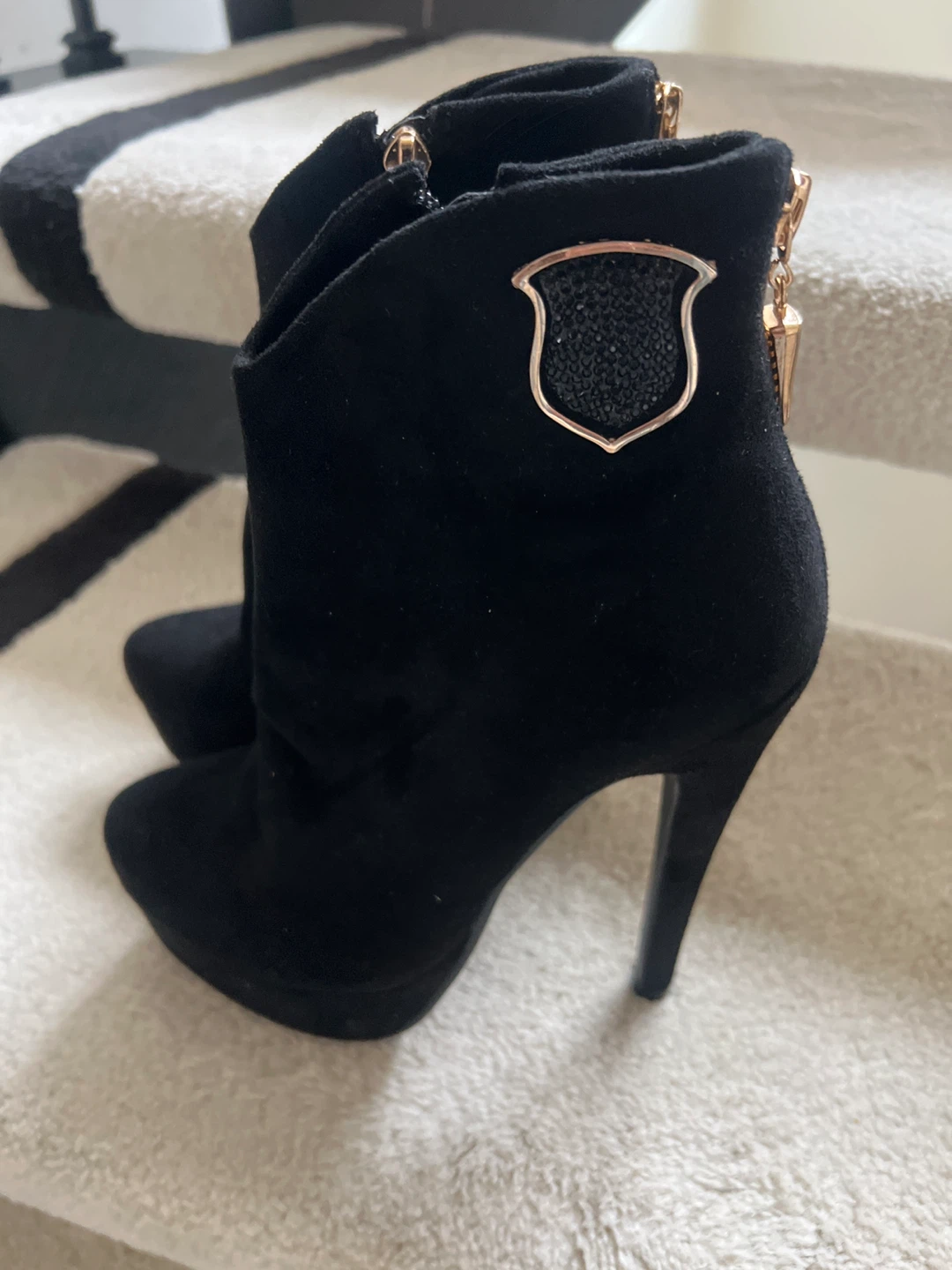 Black Suede Heeled Ankle Boots with Zipper Detail - photo 3