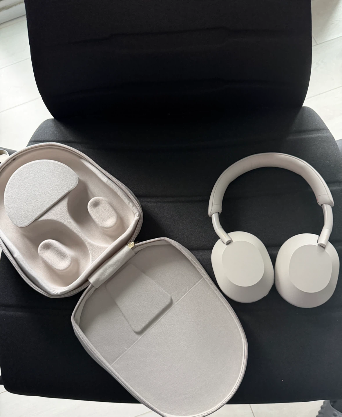 Sony WH-1000XM5 Noise Cancelling Headphones - photo 3