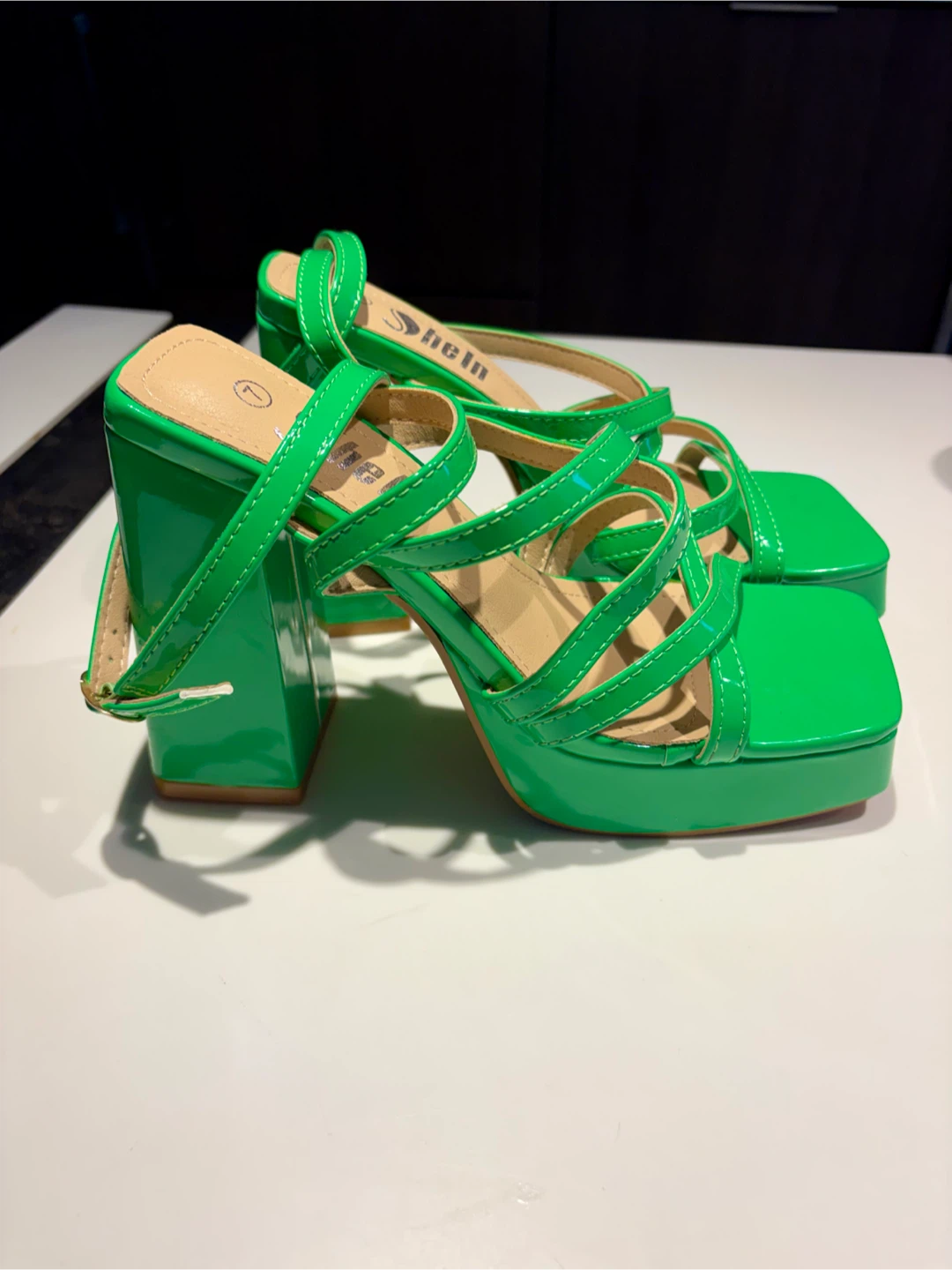 Shein Green Platform Block Heelssize 7 new - photo 2