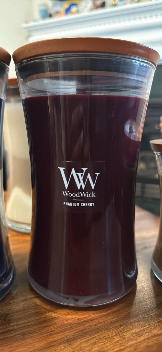 Assorted WoodWick Candles - photo 3