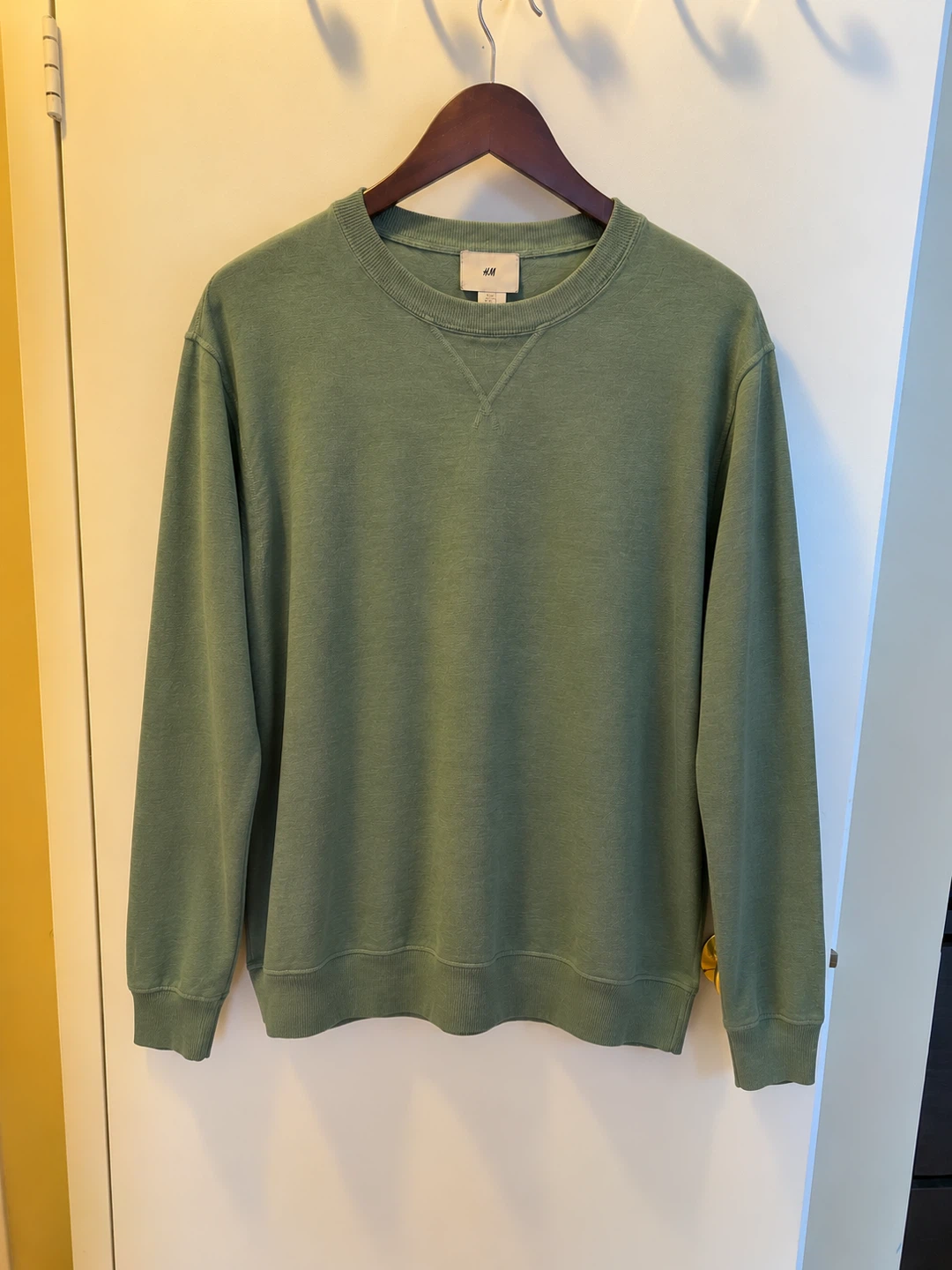 H&M Green Crewneck Sweatshirt
