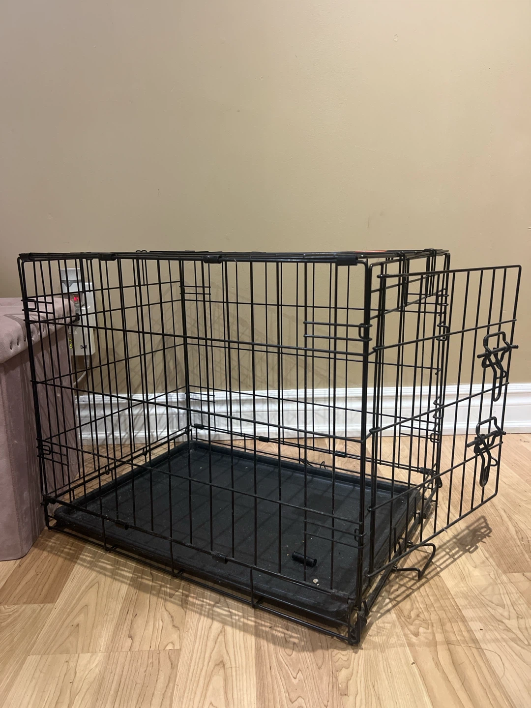 KONG Small Wire Dog Crate 24" - Gently Used, Foldable with Tray