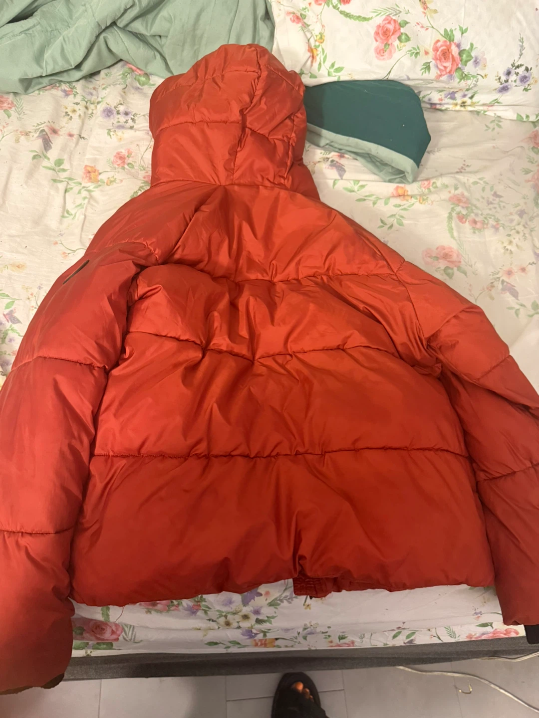 Michael Kors Orange Puffer Jacket- BOY Size XL (18/20) - photo 4