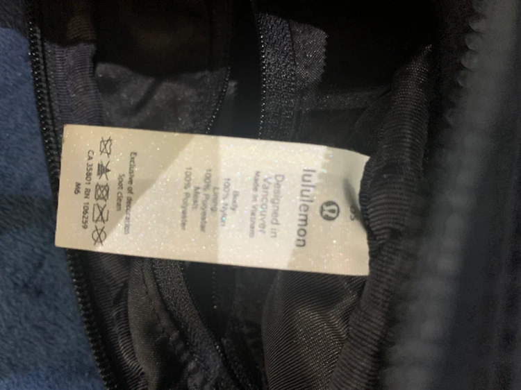 Lululemon Black Belt Bag - photo 4