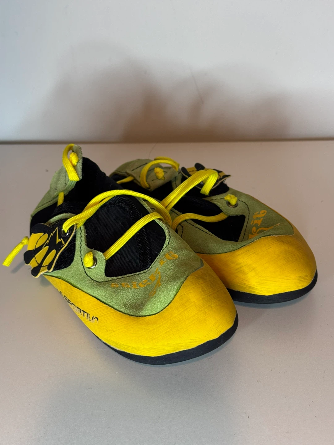 La Sportiva Stickit Kids Climbing Shoes Size 12-13