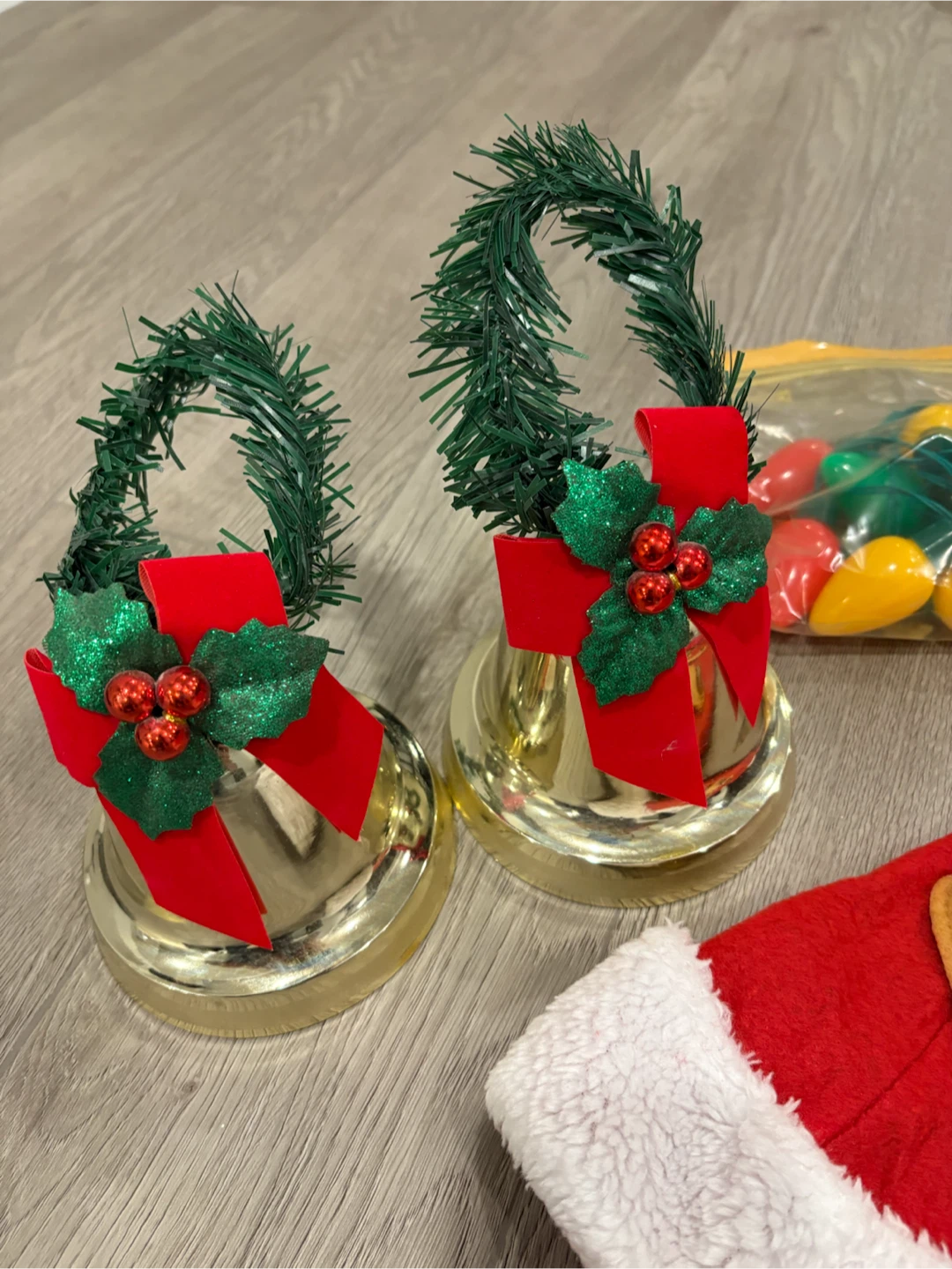 Christmas Decoration & Hats Bundle - photo 2