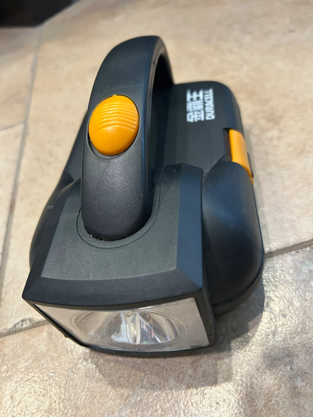 Duracell multi-tool and flashlight set