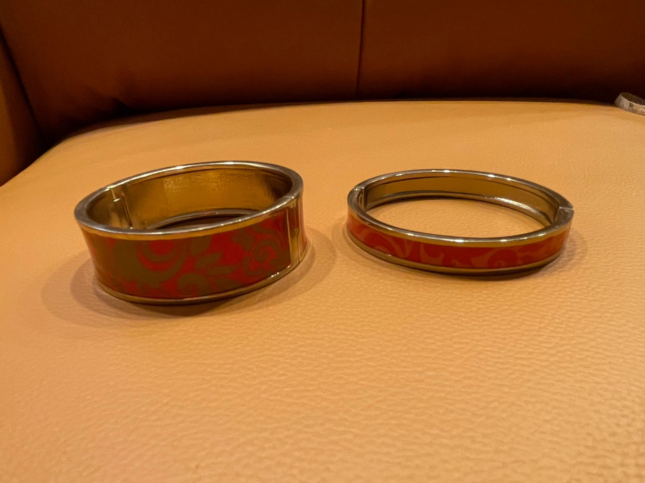 Set of Two Hinged Enamel Bracelets - photo 4