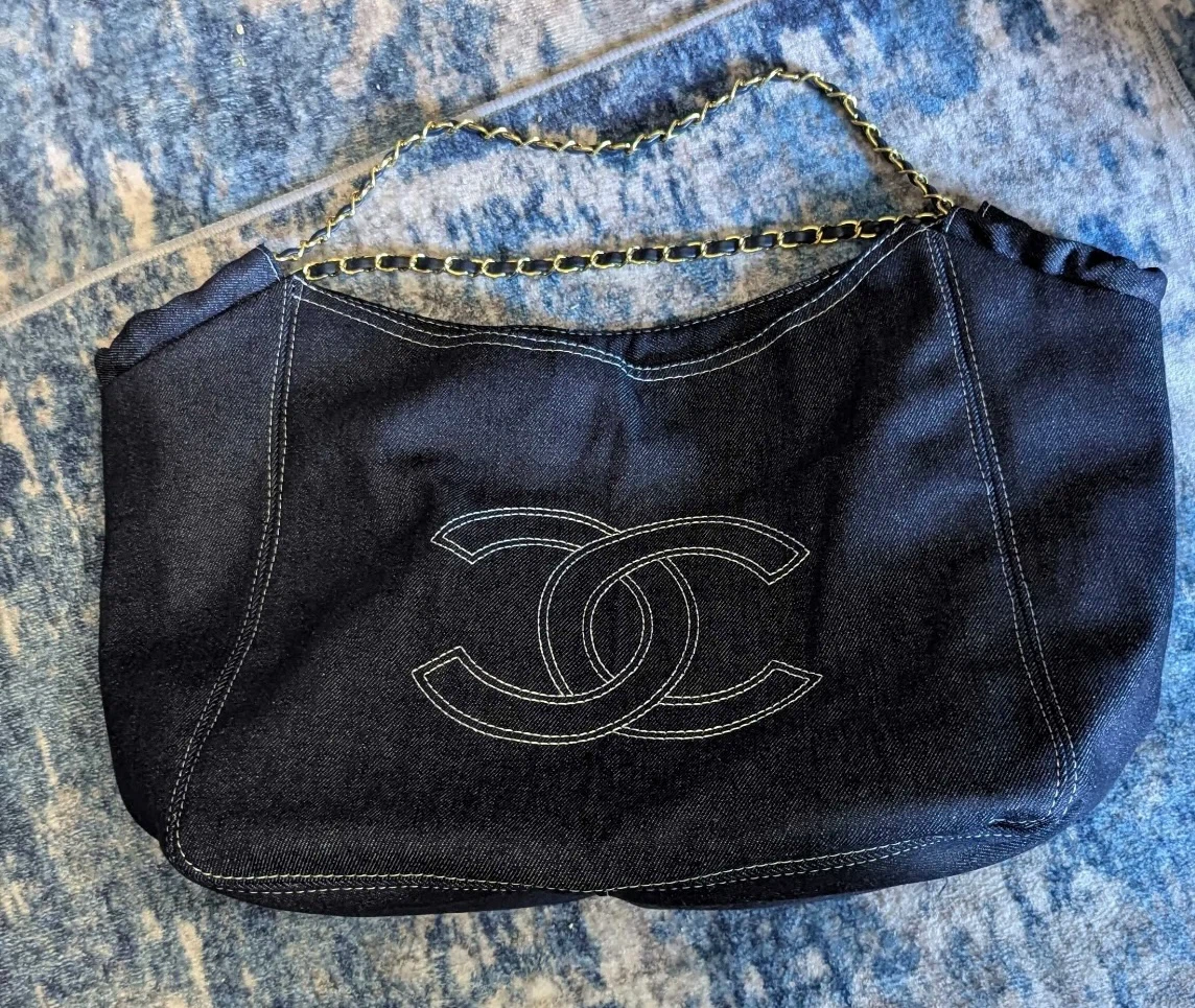 New Denim C Chain Shoulder Bag