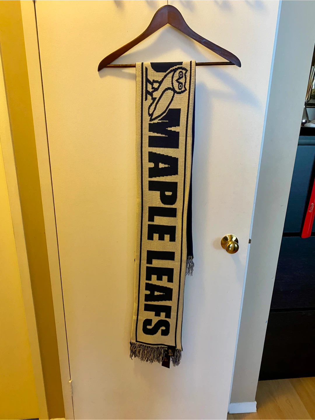 NEW OVO x Maple Leafs Scarf