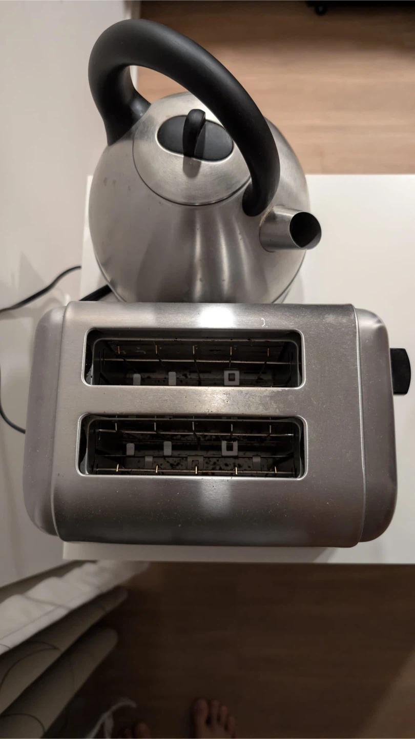 Cuisinart classic stainless steel kettle and toaster