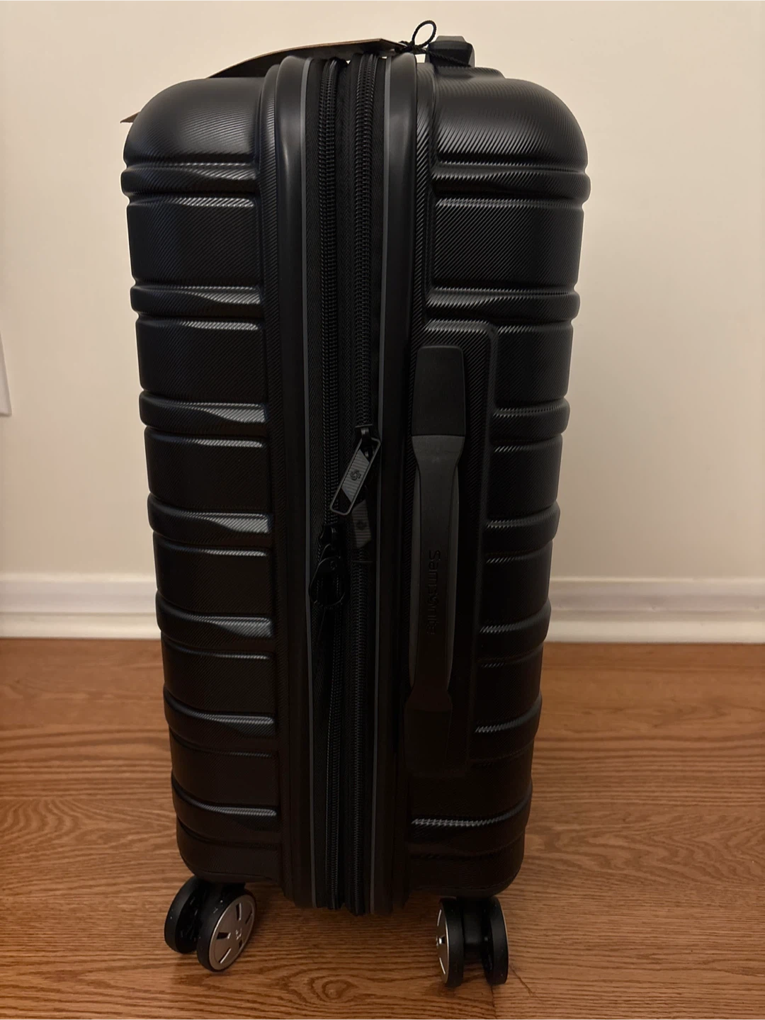 Samsonite Omni 2 Carry-On Luggage - photo 2