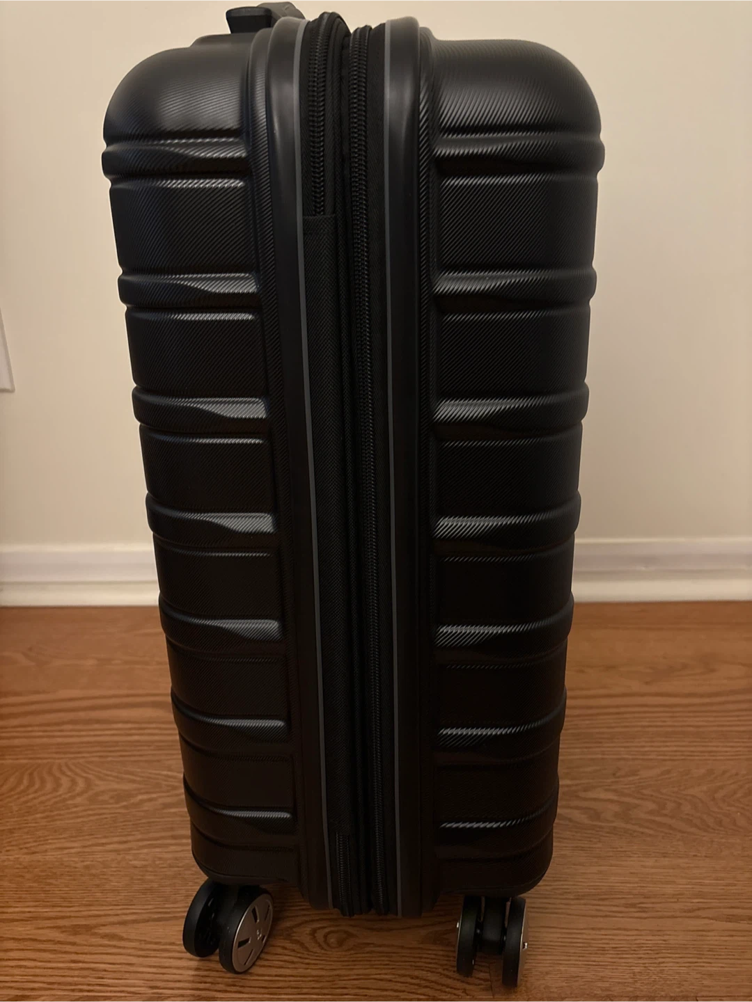 Samsonite Omni 2 Carry-On Luggage - photo 4