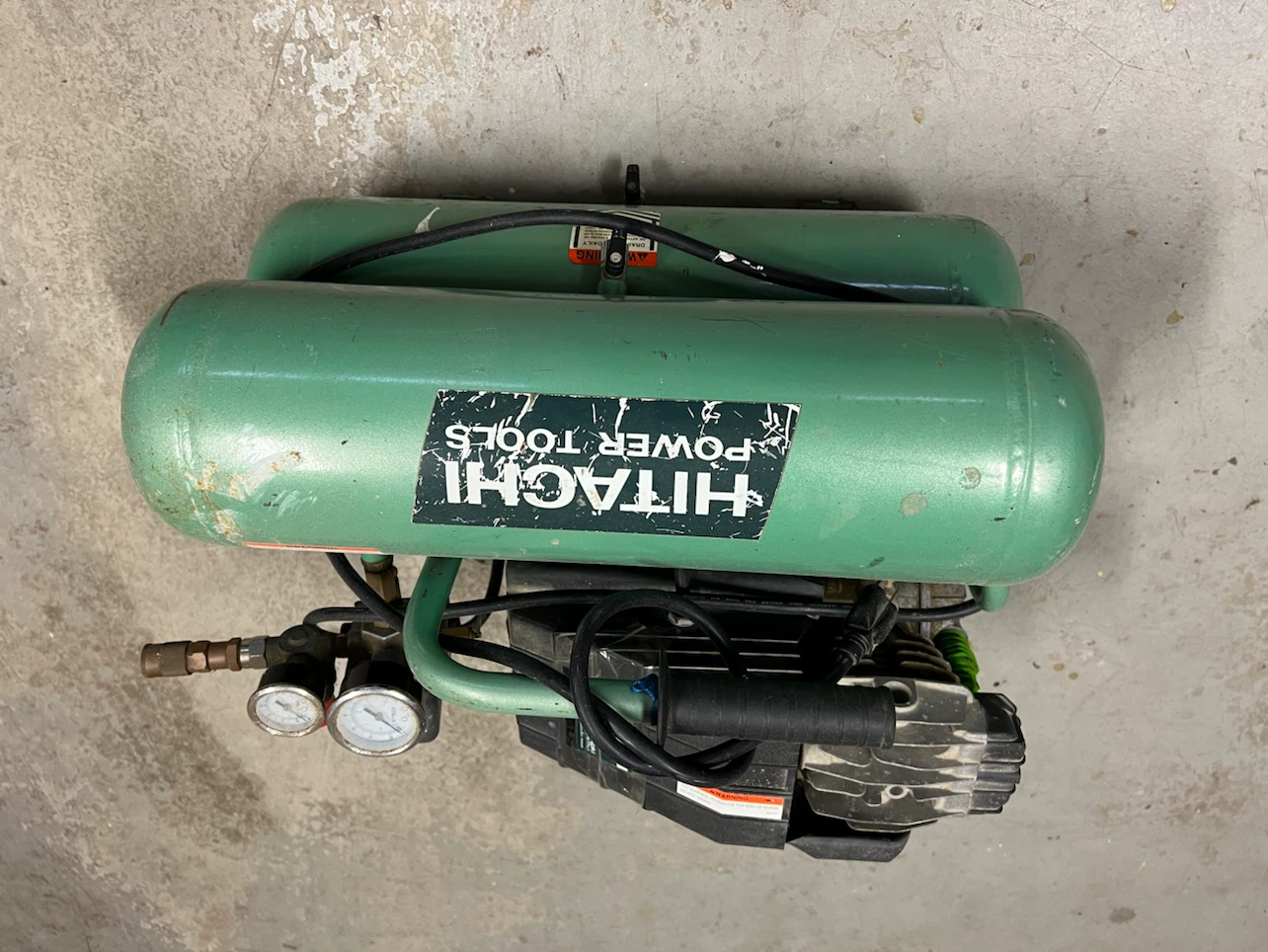 Hitachi EC 12 2HP Air Compressor - photo 3