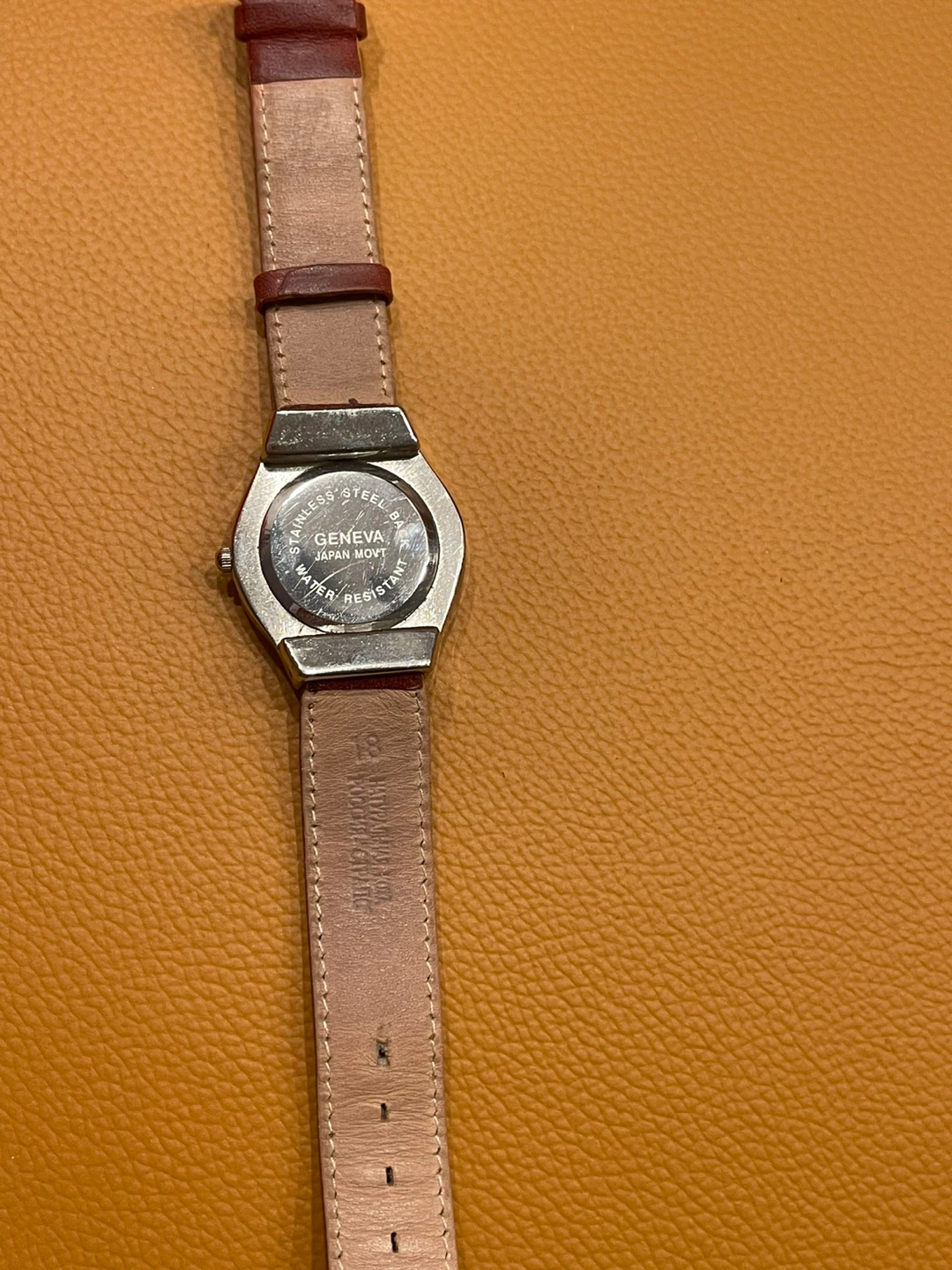 Geneva Quartz Watch Red Dial - photo 3