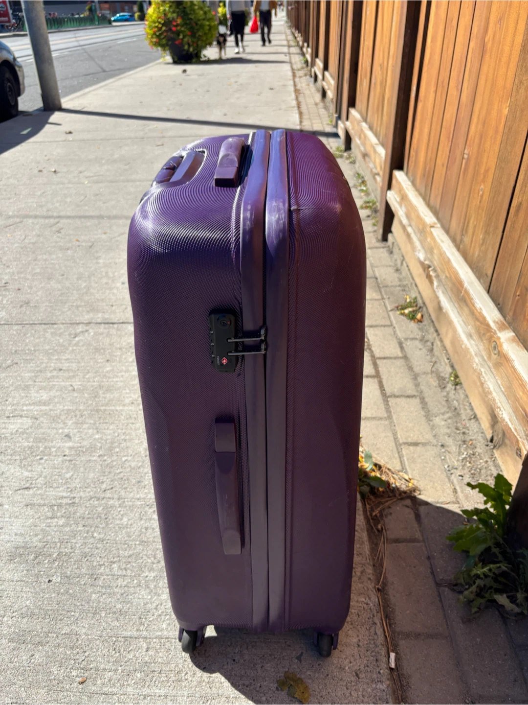 Medium Check in Delsey Purple Hardside Spinner Suitcase - photo 3