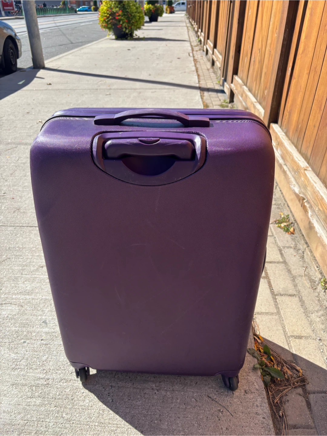Medium Check in Delsey Purple Hardside Spinner Suitcase - photo 4