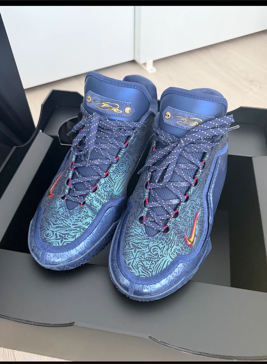 Nike LeBron 21 Forever King Special Box - photo 3