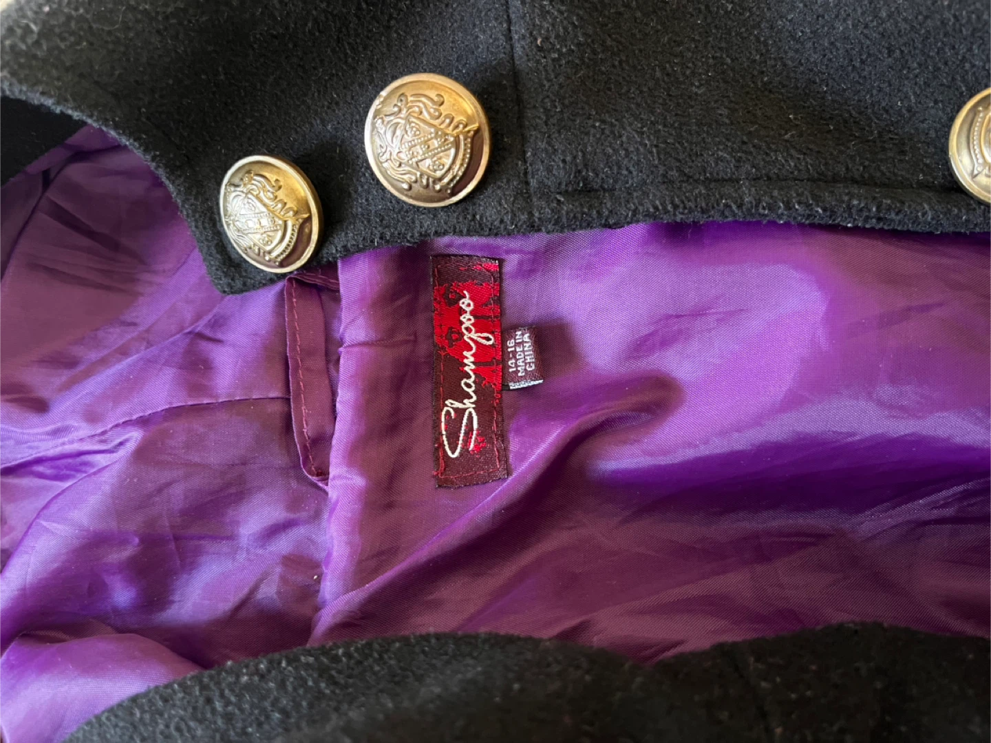 Shampoo brand black hooded coat - photo 3