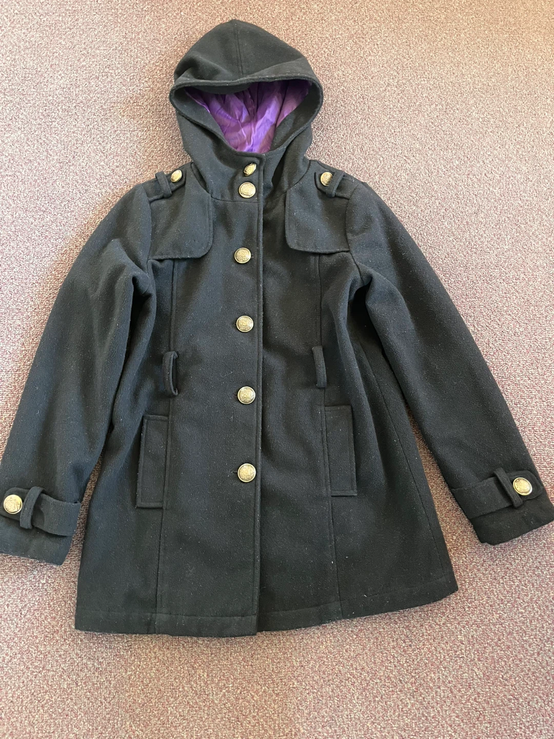 Shampoo brand black hooded coat