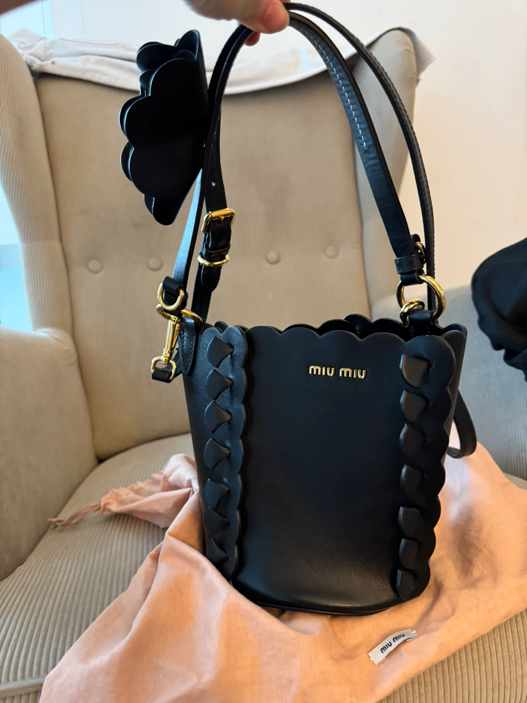 Authentic Miu Miu Flower Leather Bucket - photo 2