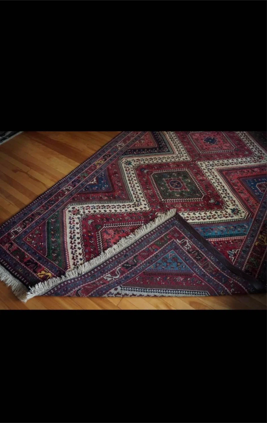 Hand-Woven Persian Carpet - photo 4