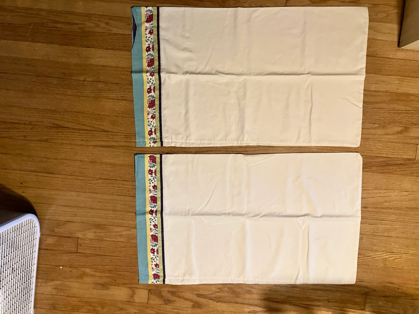 Set of Two Floral Pattern Pillowcases