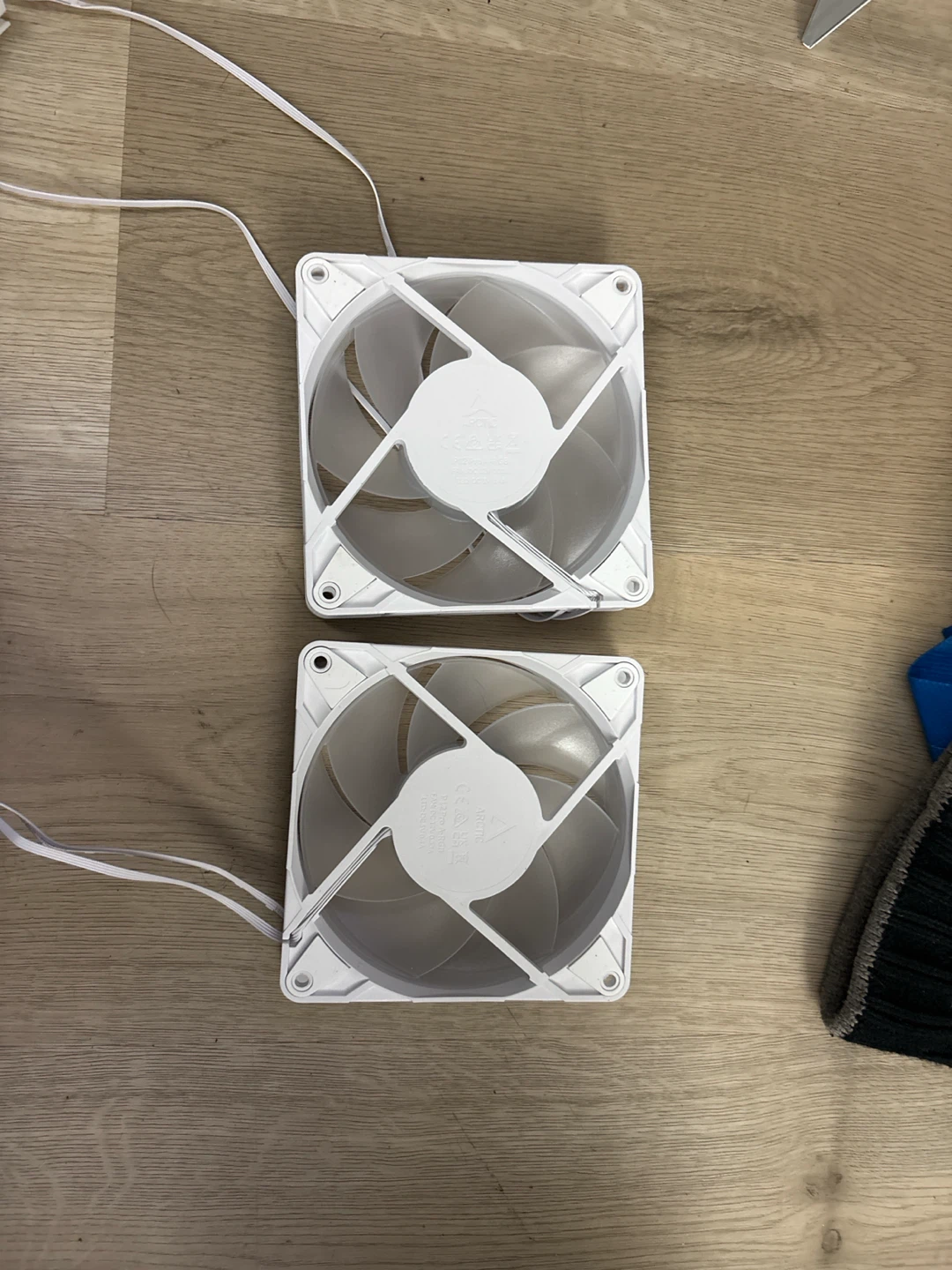 2 Arctic P12 Pro A-RGB White Case Fans - photo 2