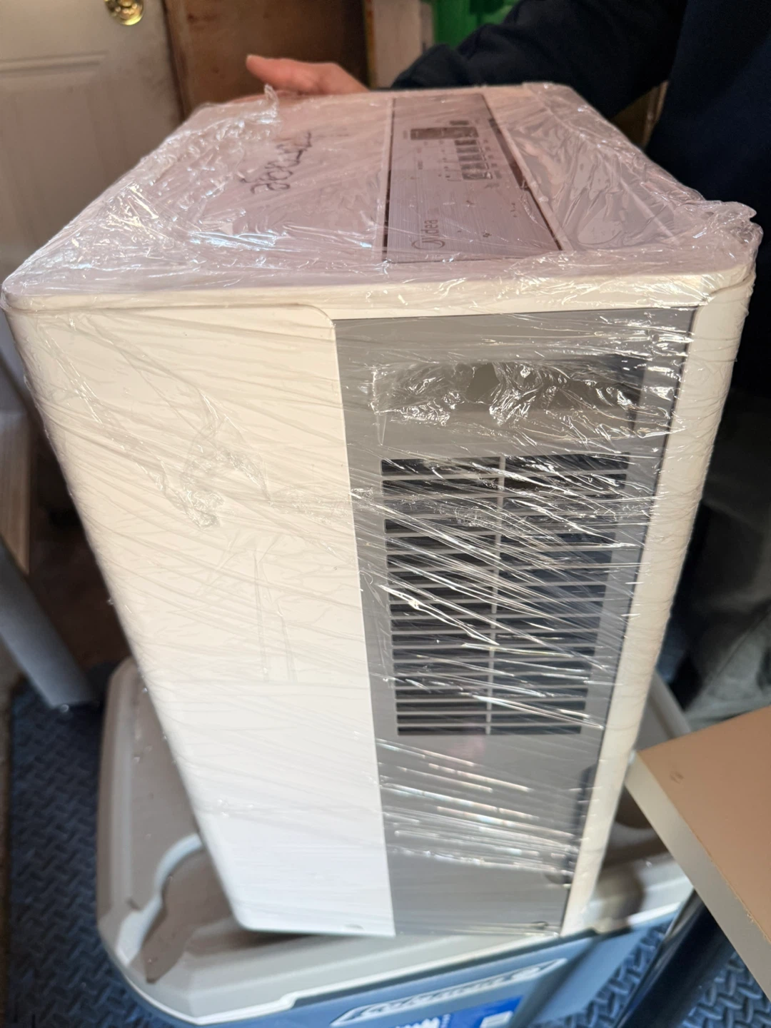Midea Dehumidifier - photo 3