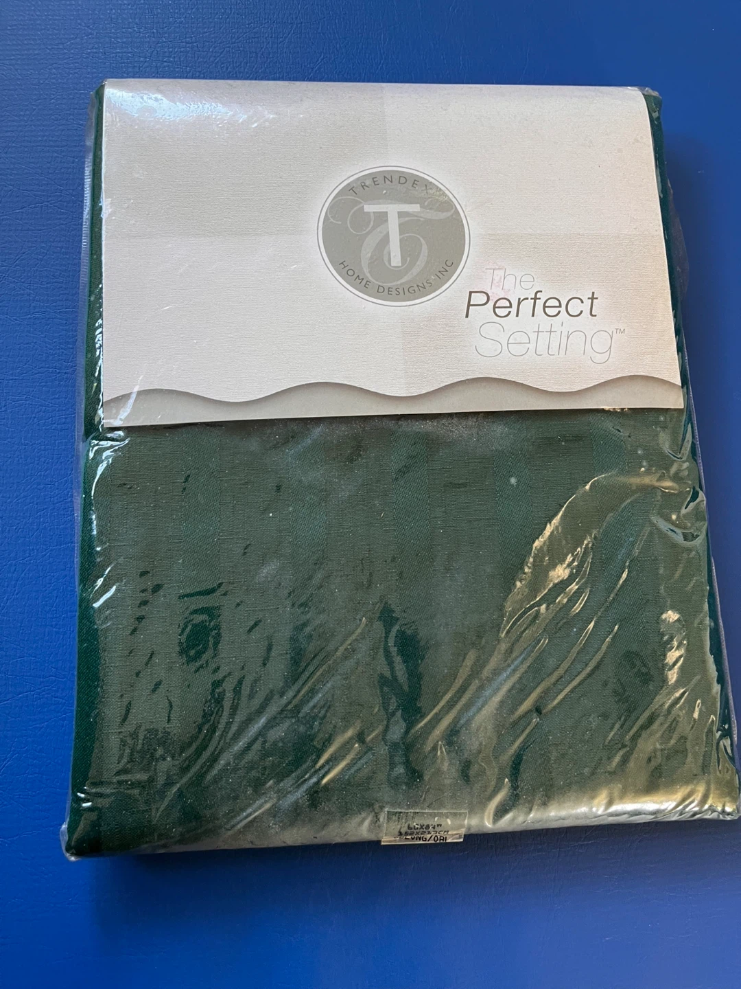 Trendex Home Designs Forest Green Tablecloth 60x84" - photo 2