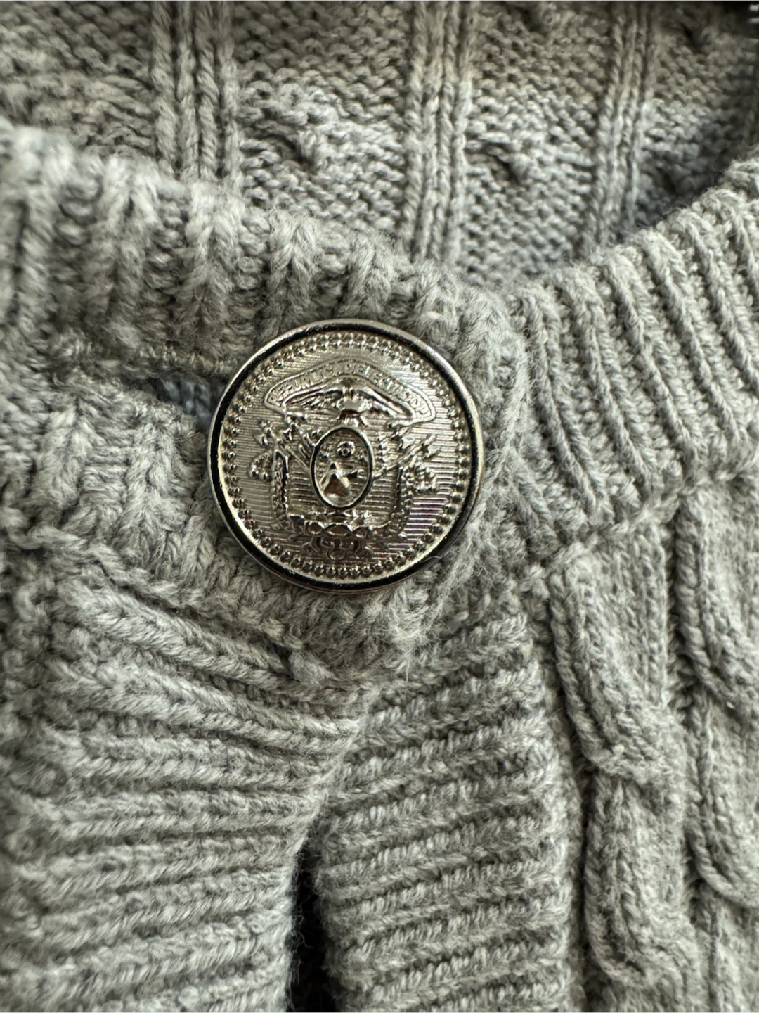 H&M Gray Cable Knit Cardigan - photo 4