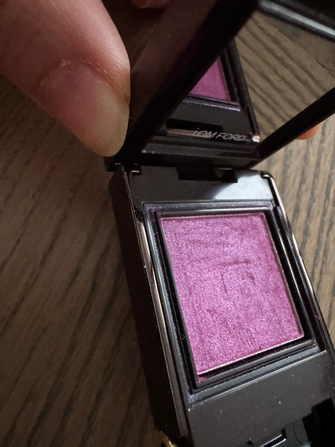 The Prettiest slightly used Tom Ford orchid single Eye Shadow - photo 3