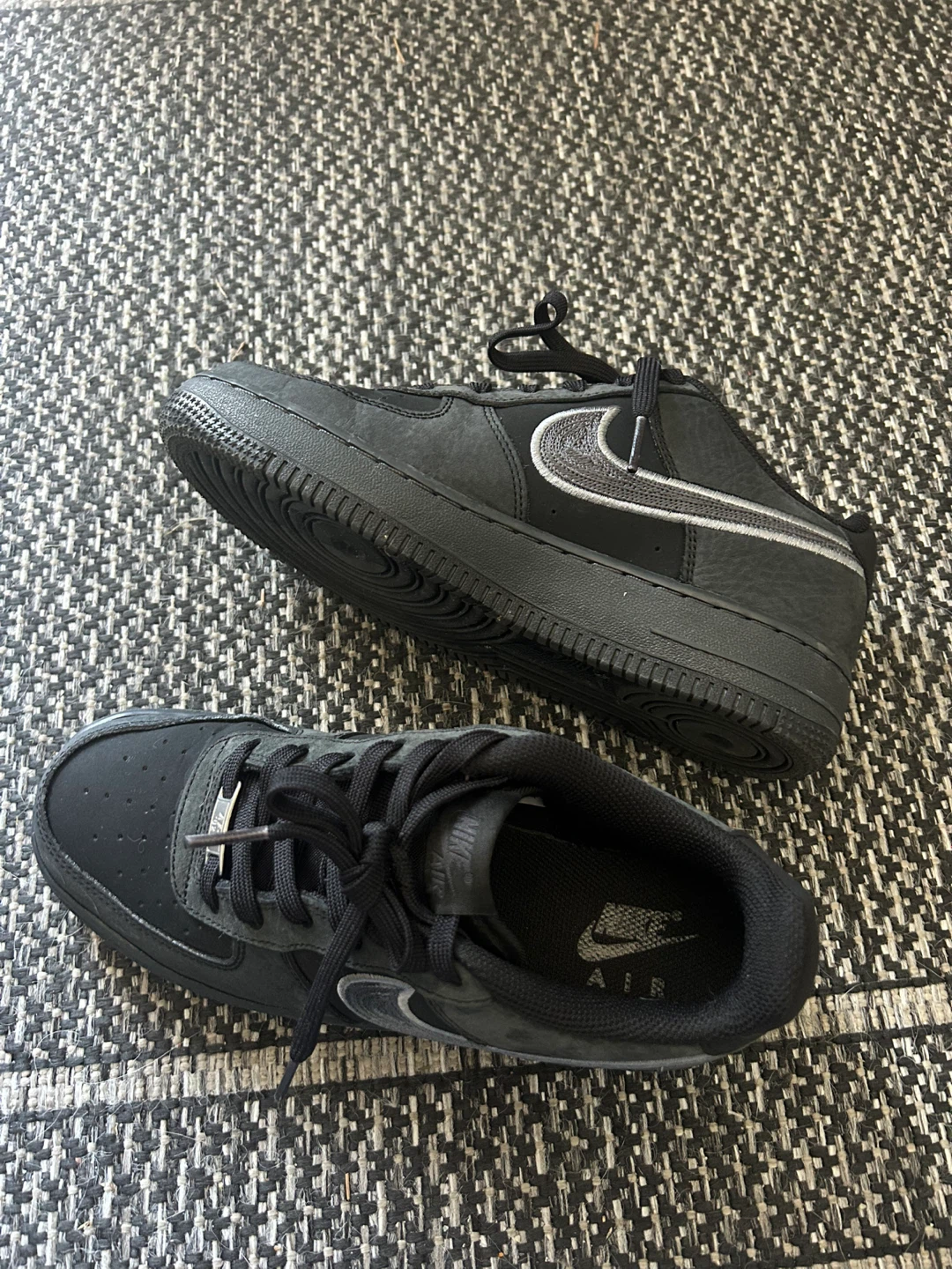 Nike Air Force 1 Black 5.5Y - photo 3