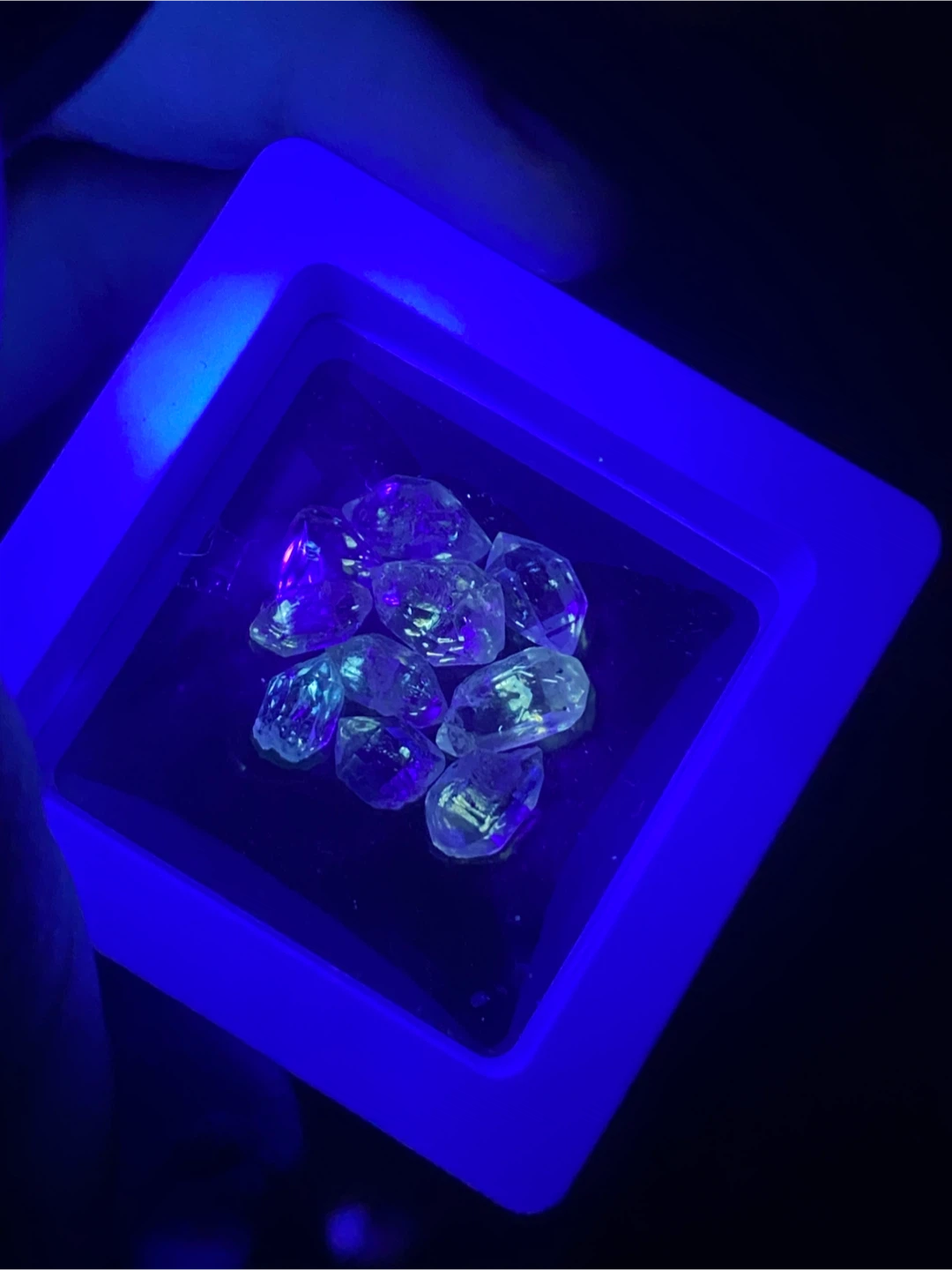 Herkimer Diamond UV reactive - photo 3