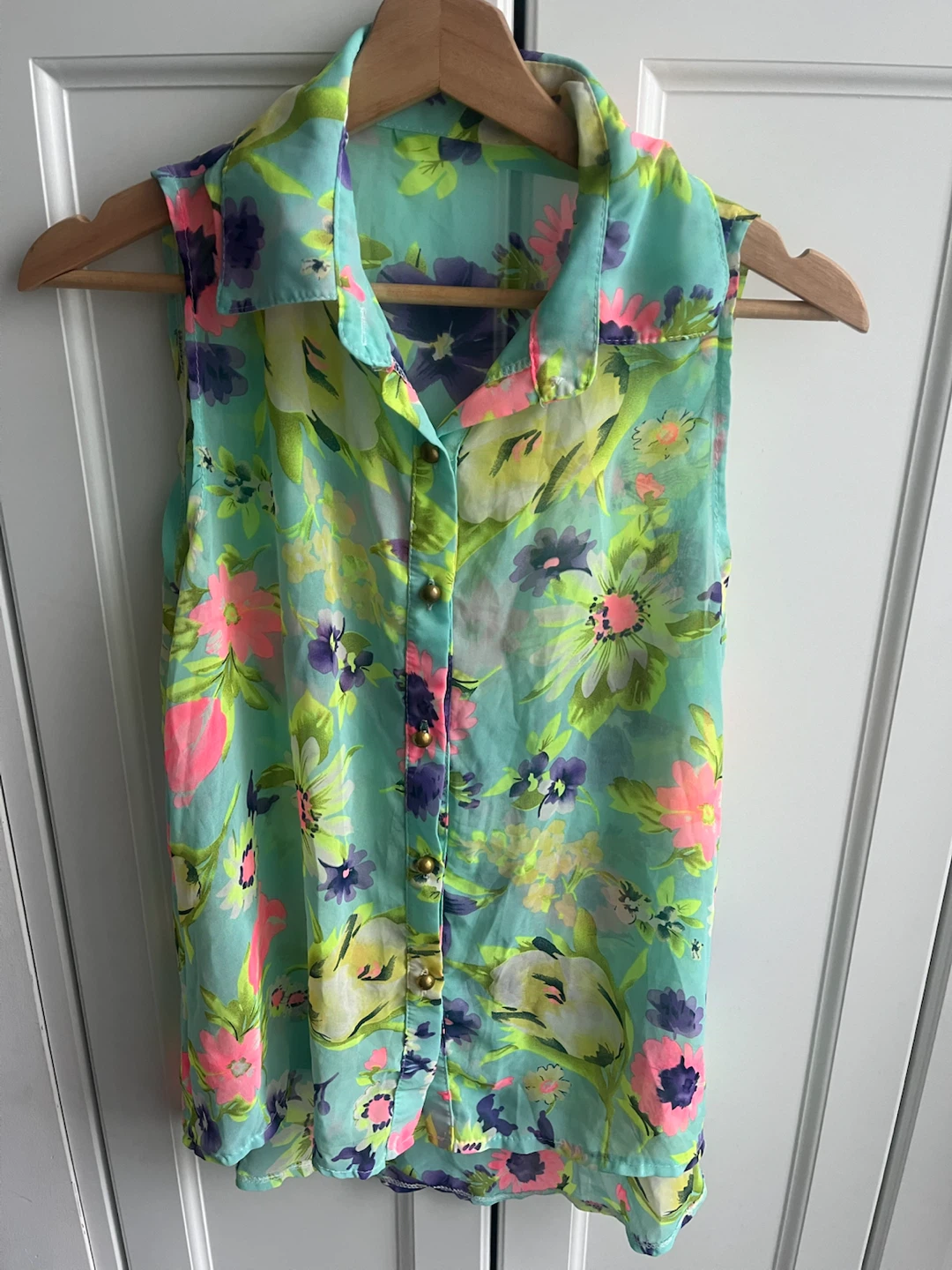 Floral Sleeveless Collared Blouse - photo 2