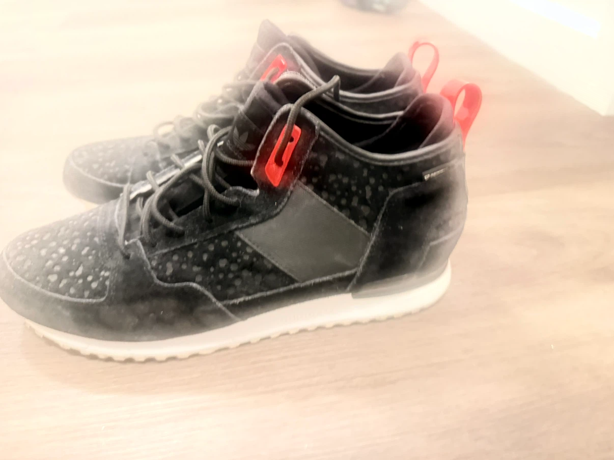 Adidas Originals Black and Red Sneakers - photo 4