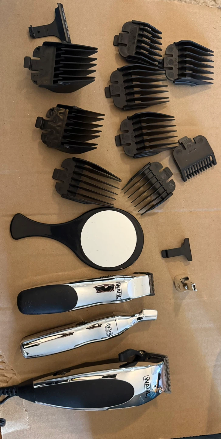 Wahl Grooming Set with Clippers and Trimmers
