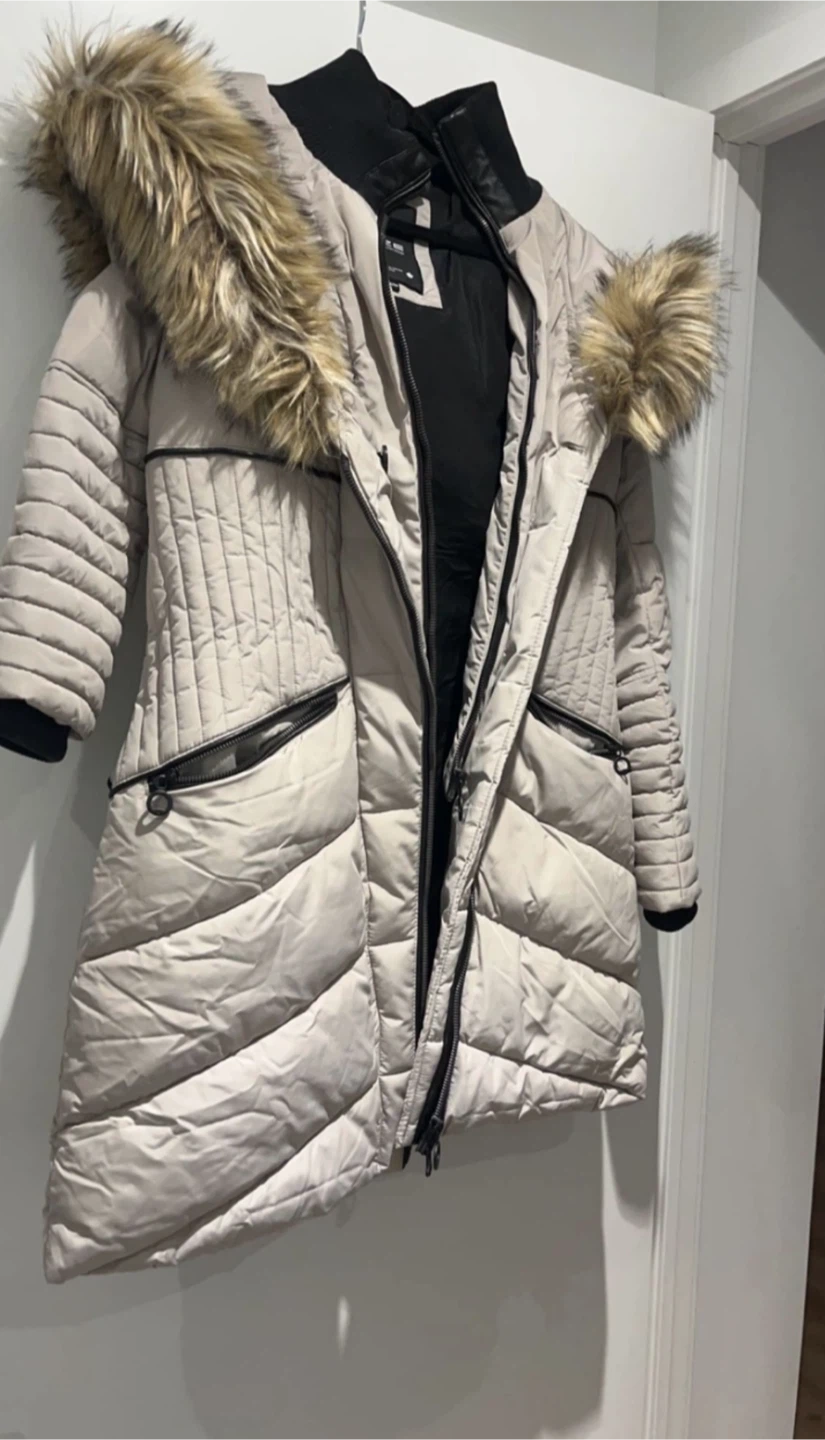 Soia & Kyo Faux Fur Trimmed Winter Coat - photo 3