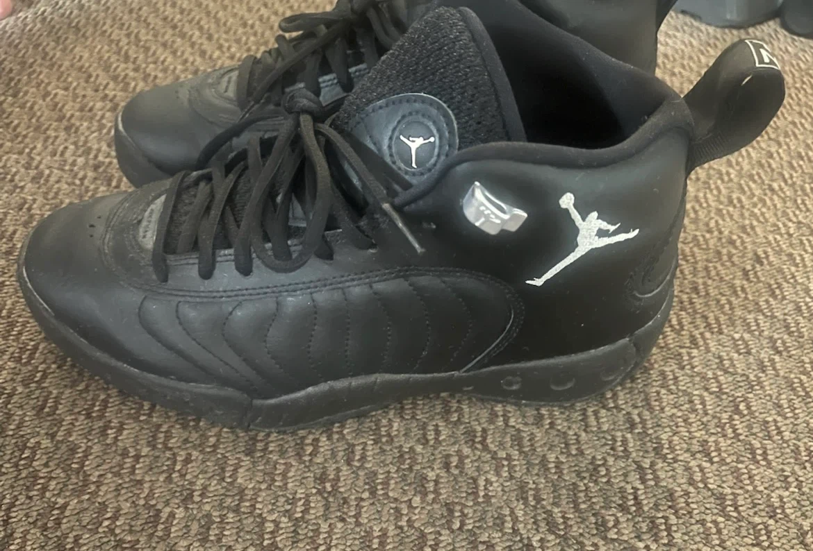 Jordan Jumpman Shoes (8.5) - photo 4