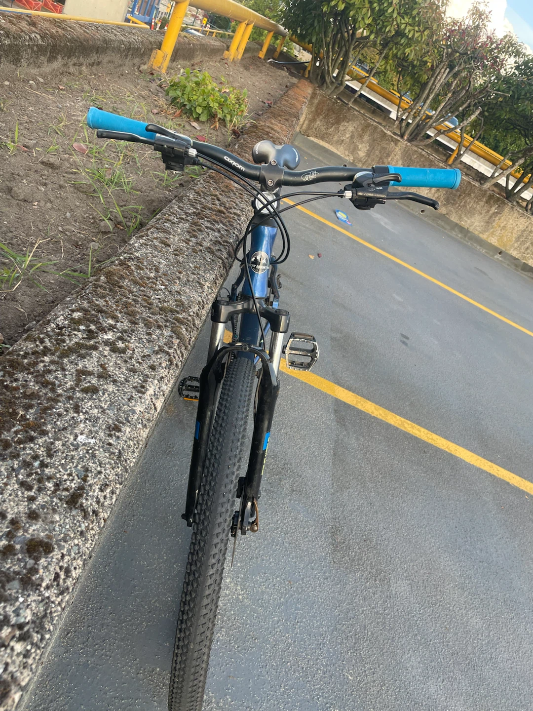Rocky Mountain Mountain Bike - photo 4