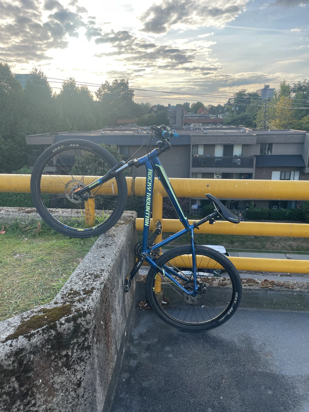 Rocky Mountain Mountain Bike - photo 5