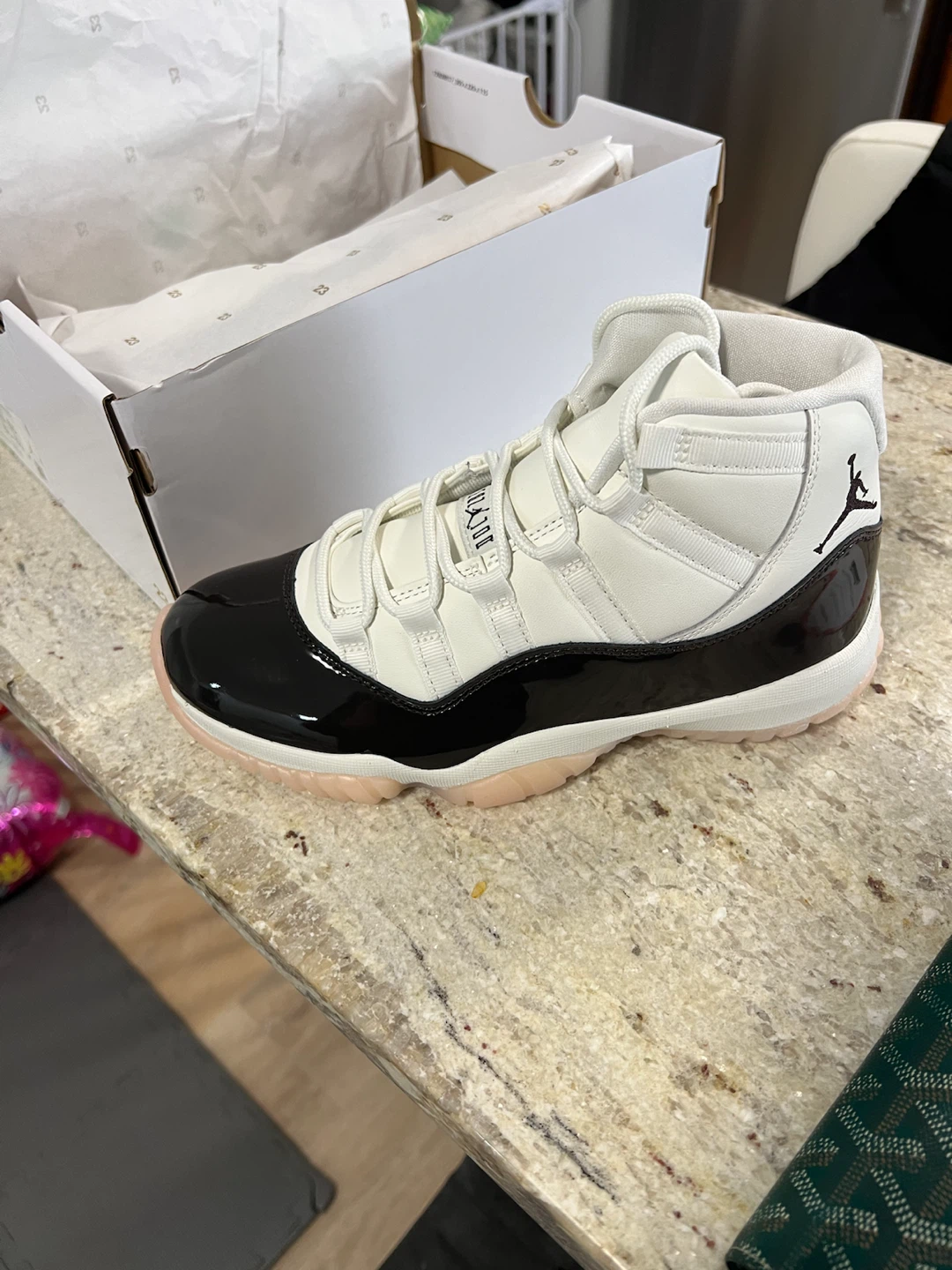 Wmns Air Jordan 11 Retro Sail Velvet Brown