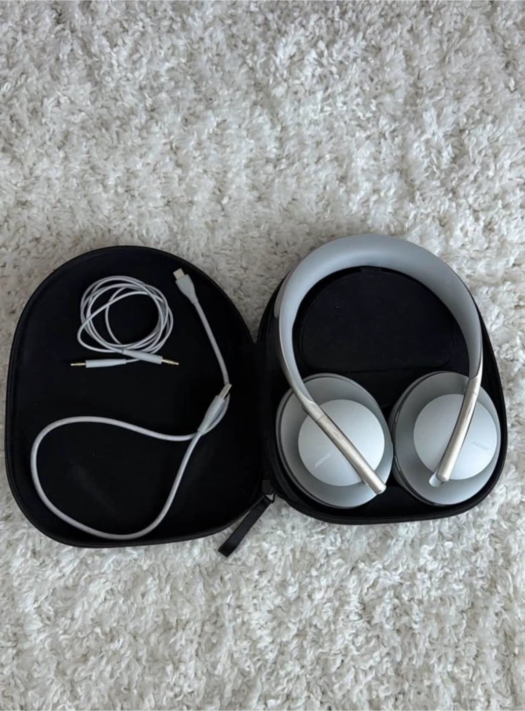 Bose Noise Cancelling Headphones 700