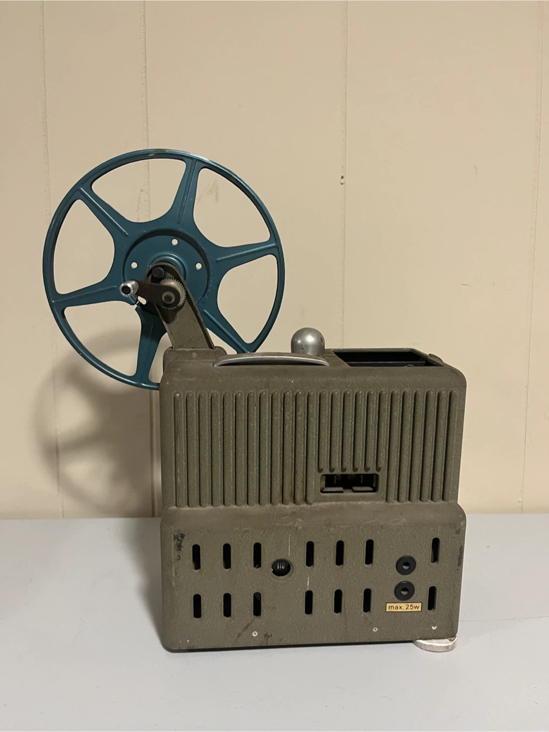 Vintage Eumig P8 8mm Movie Projector