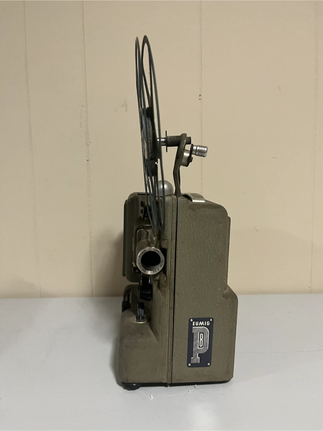 Vintage Eumig P8 8mm Movie Projector - photo 2