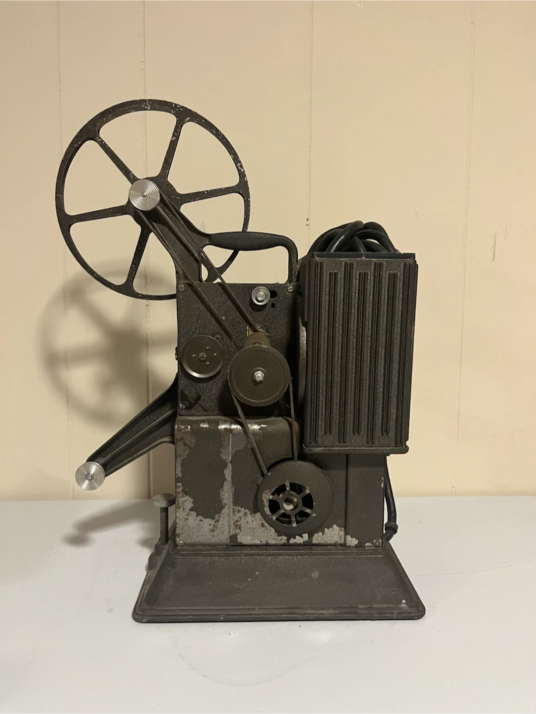 Vintage Keystone 8mm Film Projector - photo 3