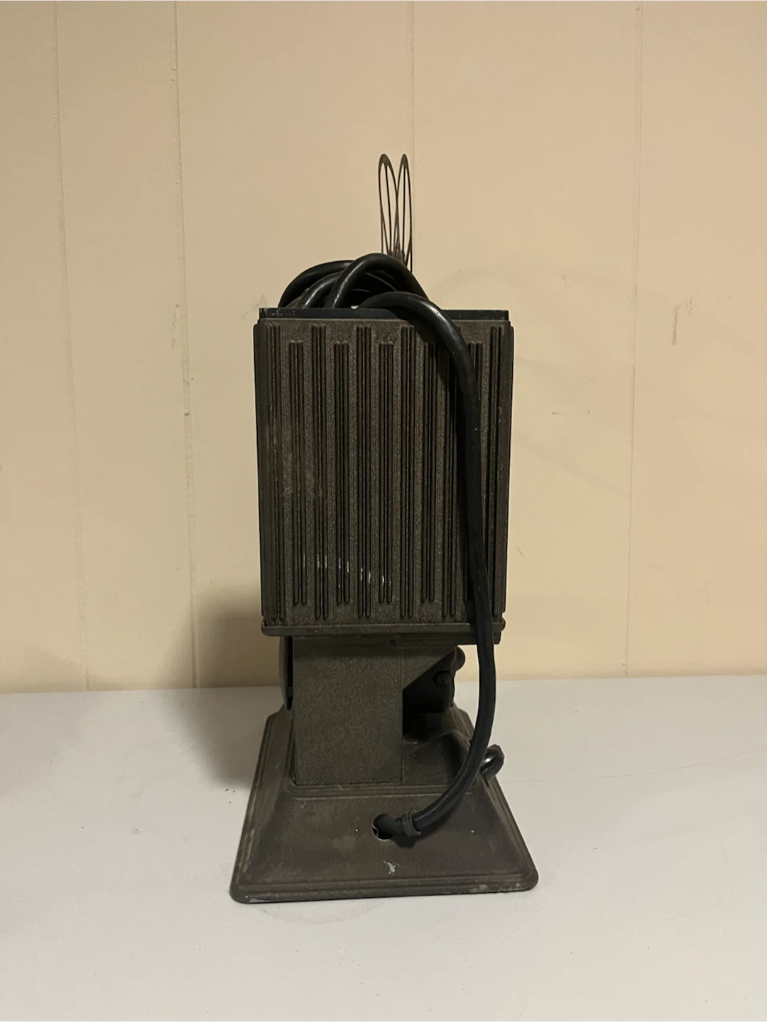 Vintage Keystone 8mm Film Projector - photo 4