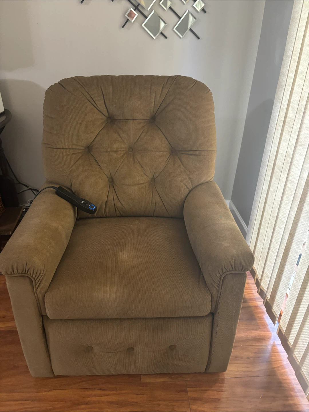Power Lift La-Z-Boy Recliner Chair